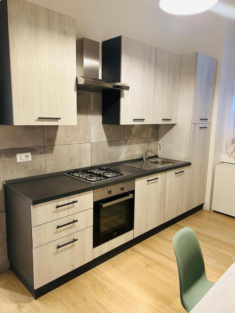 Easy Room Italy Rogoredo Milan Bagian luar foto